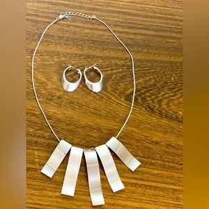 Silver Necklace & Earrings Set